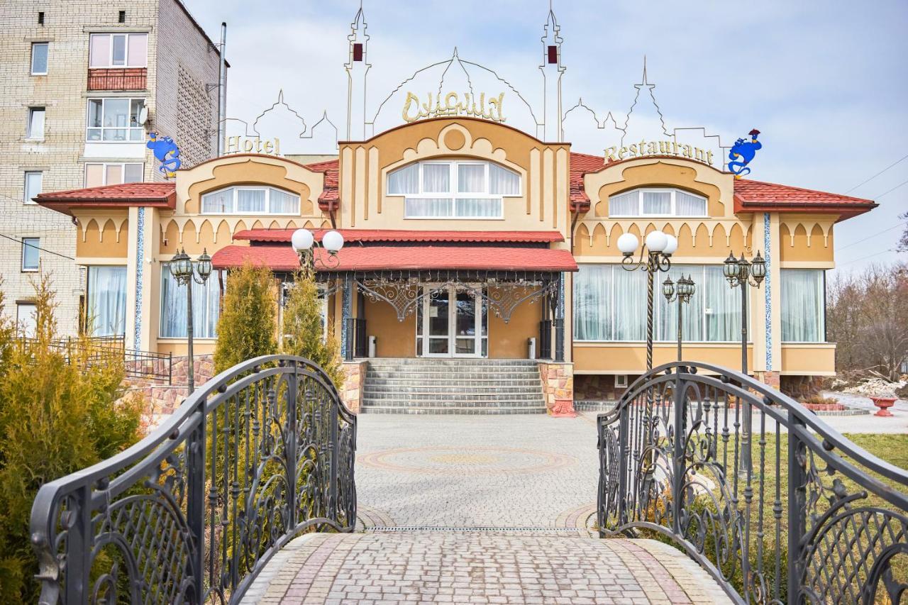 Східний Hotel Berezhany ภายนอก รูปภาพ